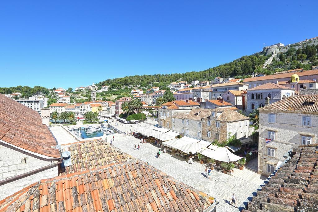Apartment Plaza Hvar Town Quarto foto