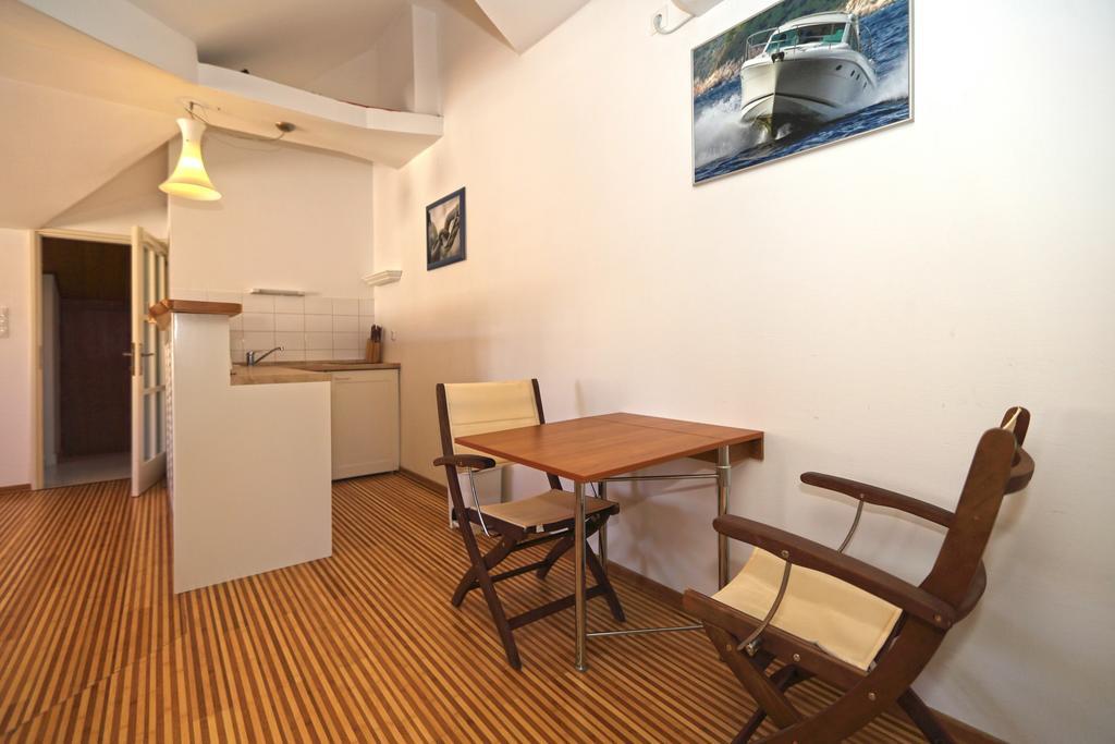 Apartment Plaza Hvar Town Quarto foto